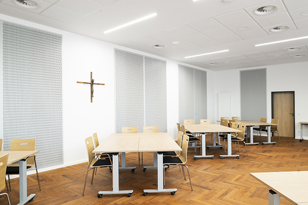 Innenansicht des Saals für Tagungen  des katholischen Stadthauses Oberhausen